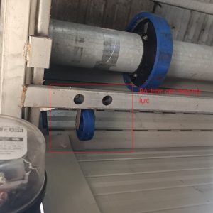 Bôi trơn con lăng trợ lực trợ quay Cửa Cuốn